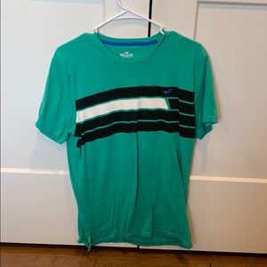 Green hollister t shirt